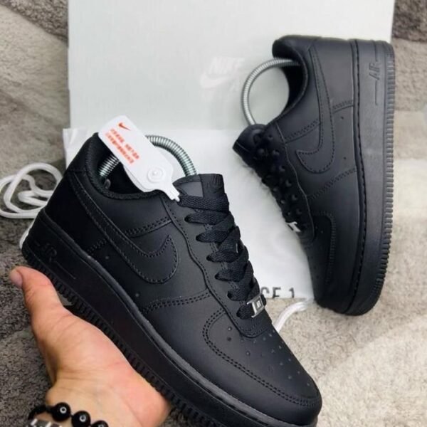 Black Sneakers | NIKE High Quality Soul | Scarf